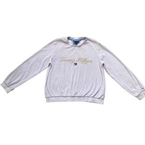 Women’s light pink sweater. Size medium